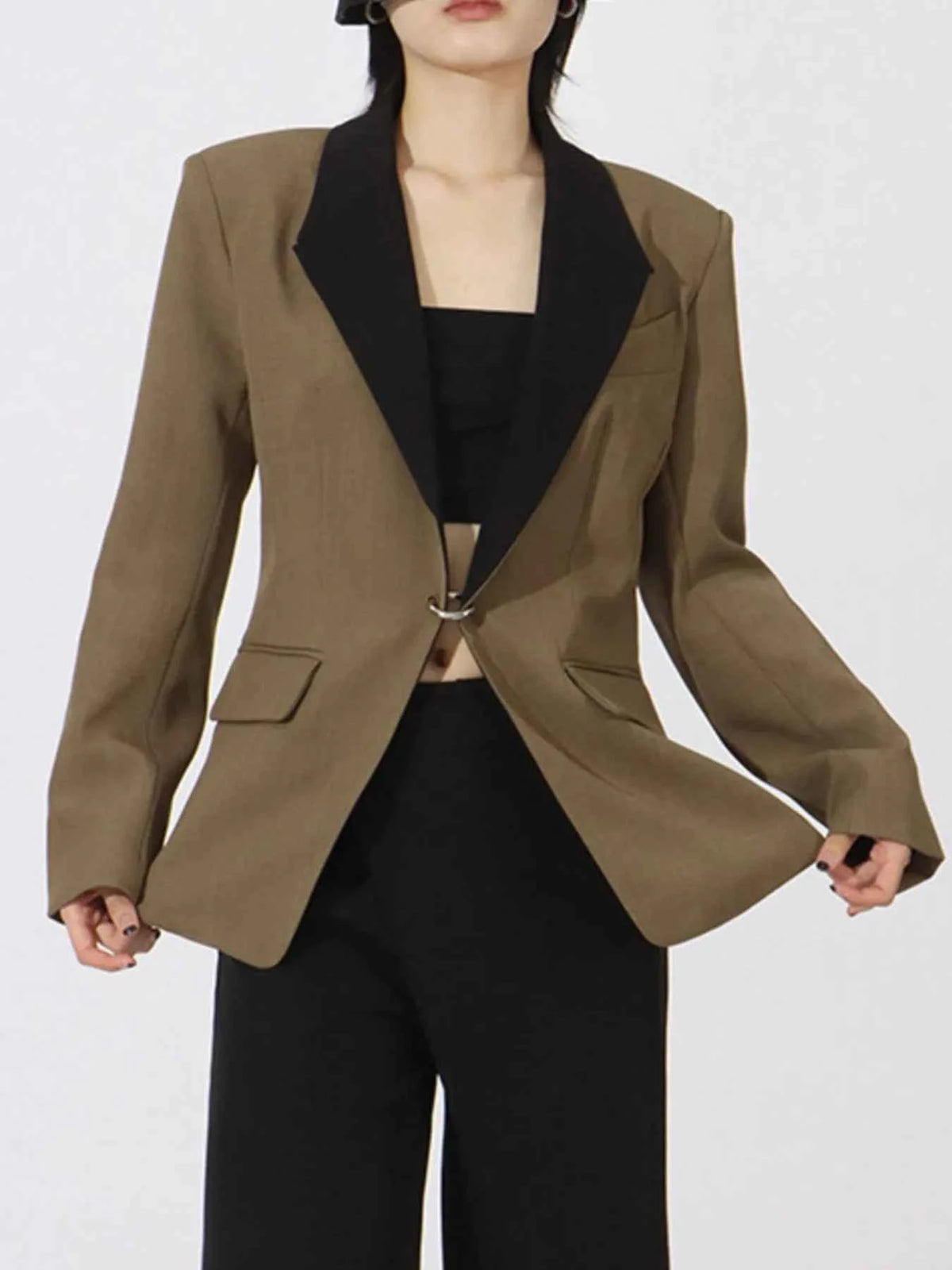 Contrast Lapel Collar Long Sleeve Blazer — view 3