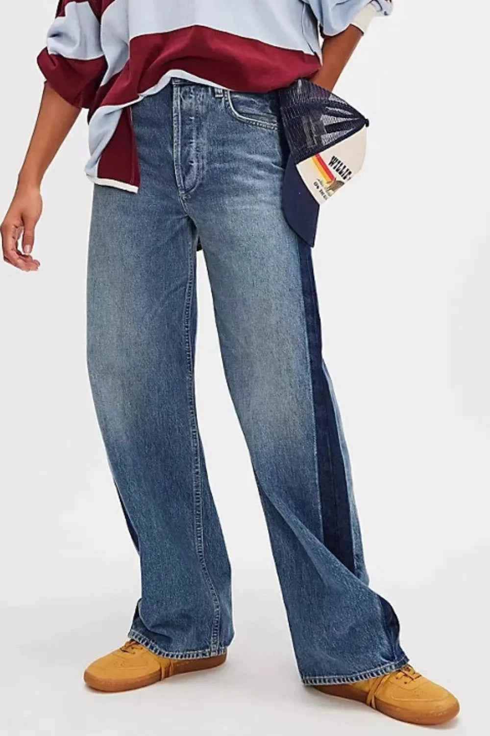 Baggy Jeans with Pockets - Comfort Meets Style