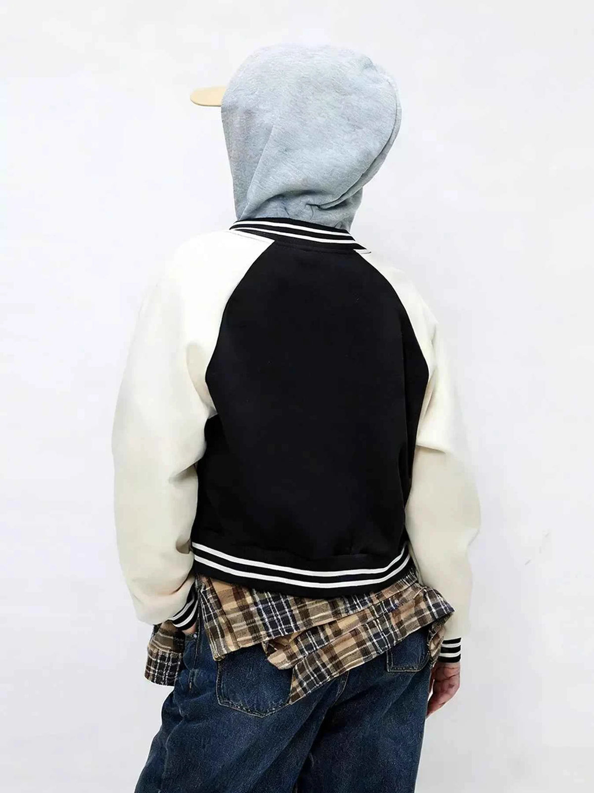 Contrast Sleeve Snap Down Jacket - Style Meets Comfort — view 4