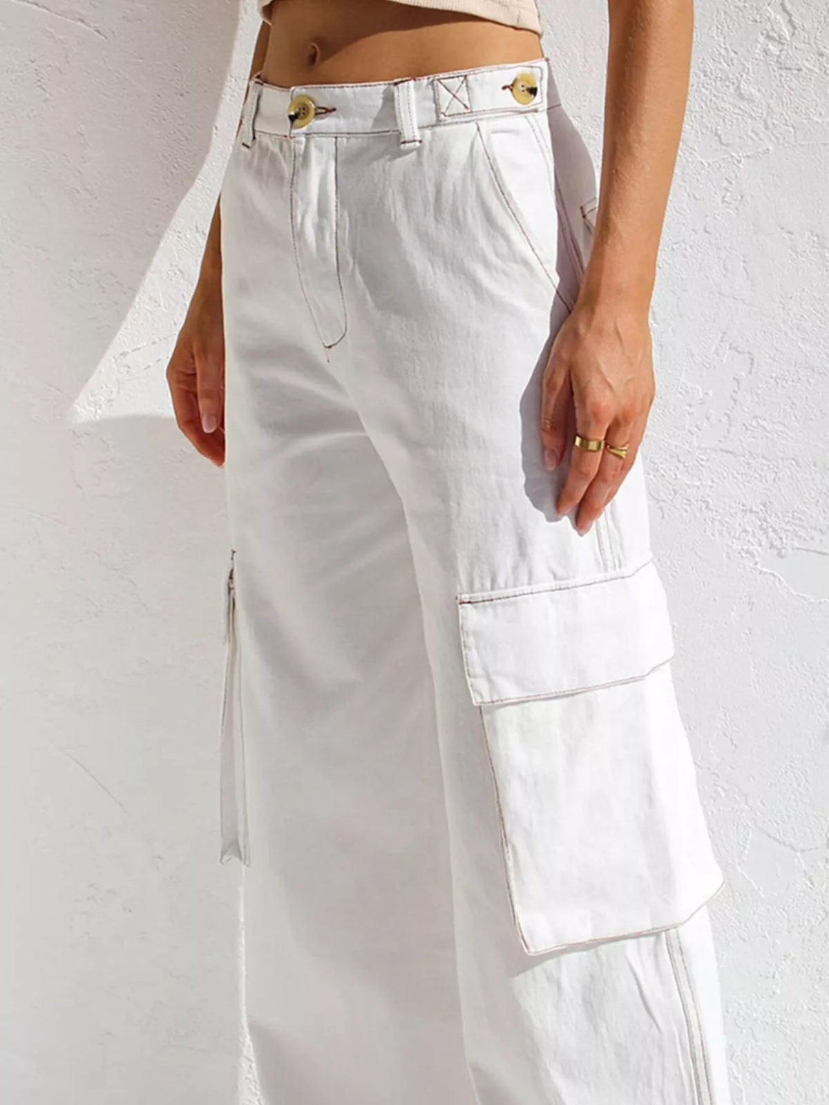 High-Waisted Wide Leg Cargo Jeans - Effortless Style & Comfort — view 5