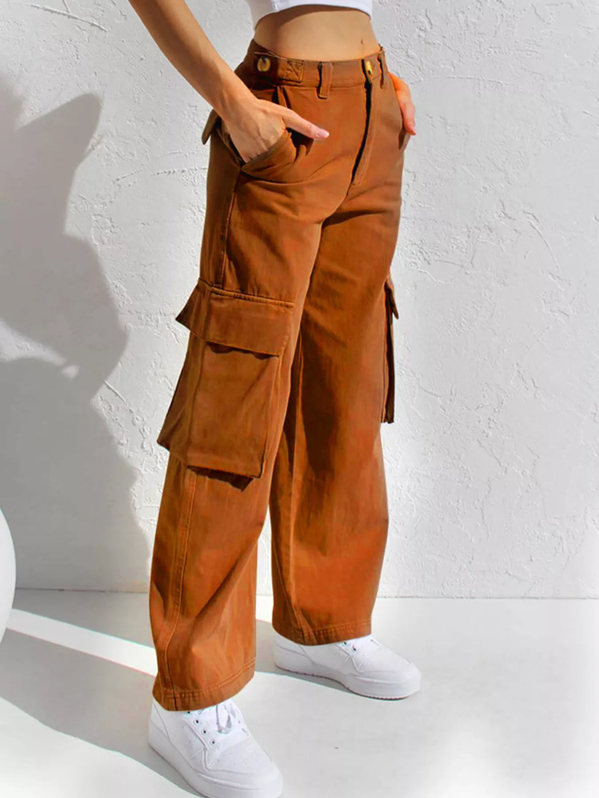High-Waisted Wide Leg Cargo Jeans - Effortless Style & Comfort — view 12