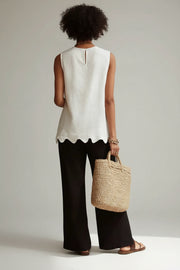 Scalloped Hem Sleeveless Tank Top - Effortless Style & Comfort — view 2