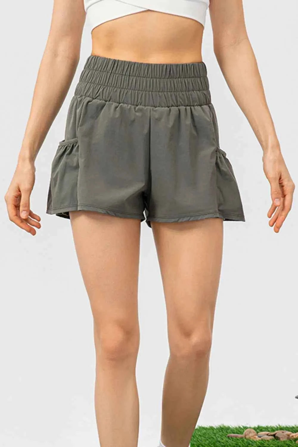 Elastic Waist Pocketed Active Shorts for Ultimate Comfort — view 9