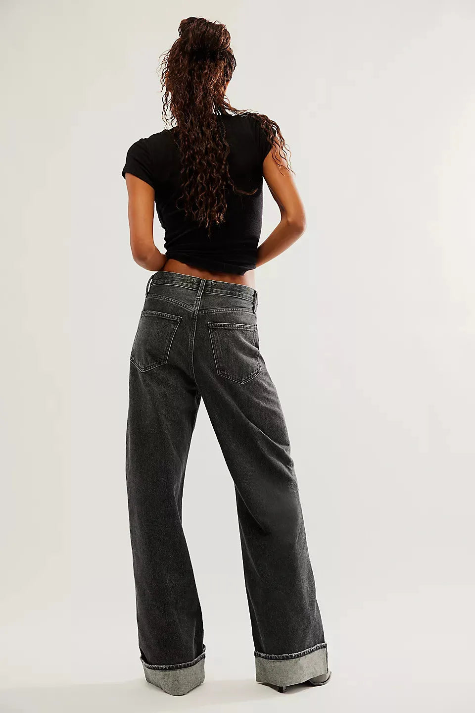 Cuffed Jeans with Pockets for Effortless Style — view 8