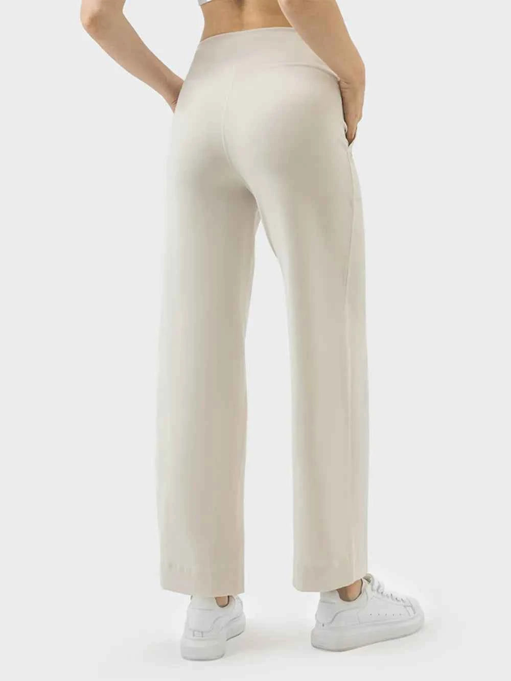 Active Pants with Pockets - Comfort Meets Convenience — view 5