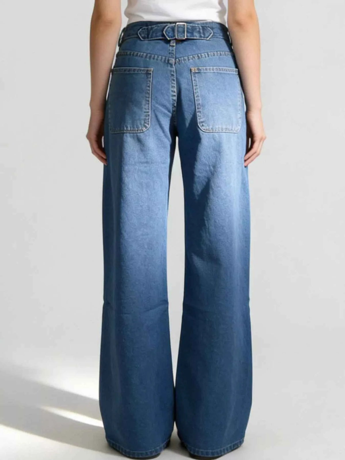 Wide Leg Washed Jeans - Effortless Style and Comfort — view 4