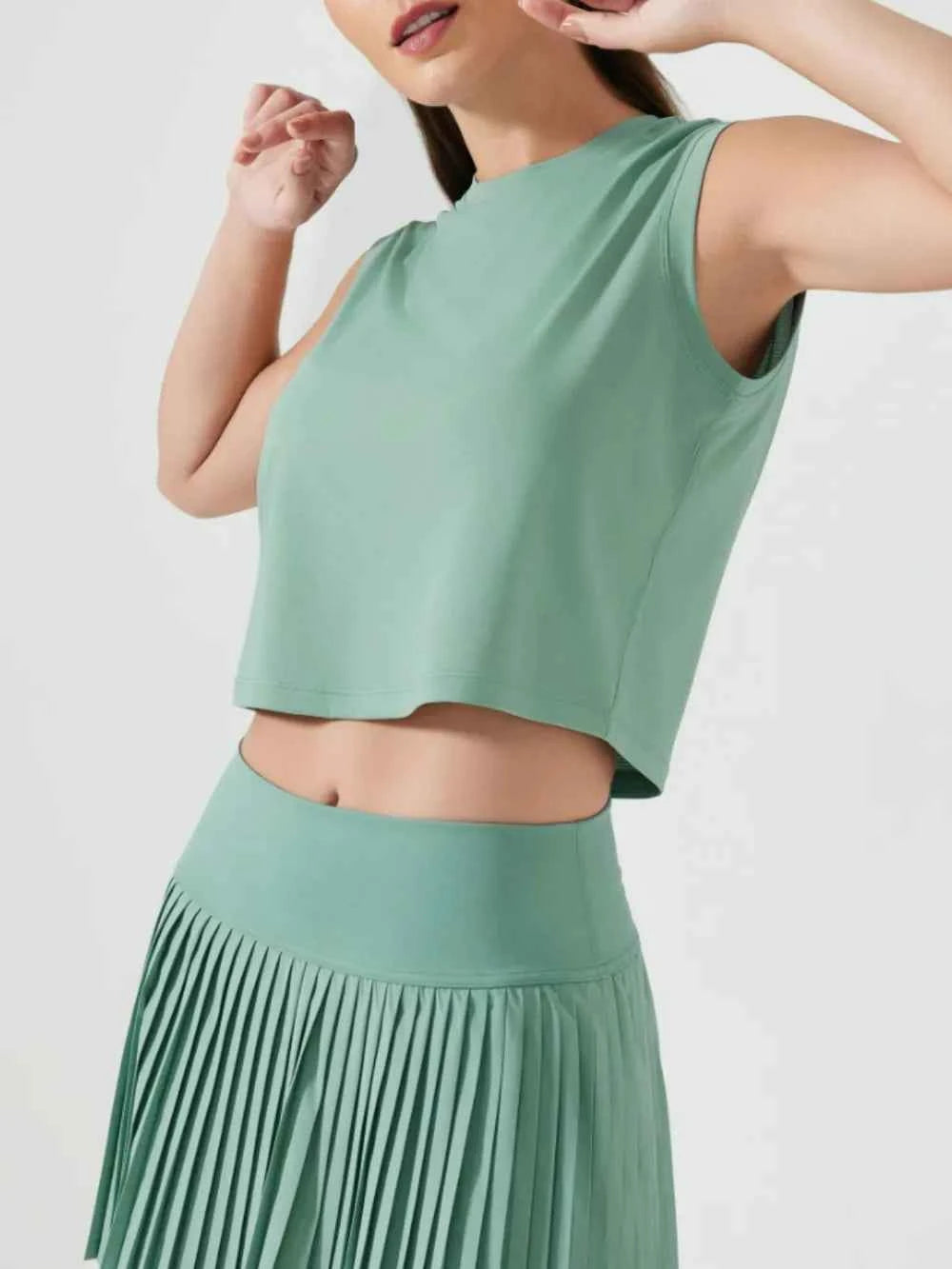 Round Neck Cropped Active Tank - Comfort Meets Style — view 7