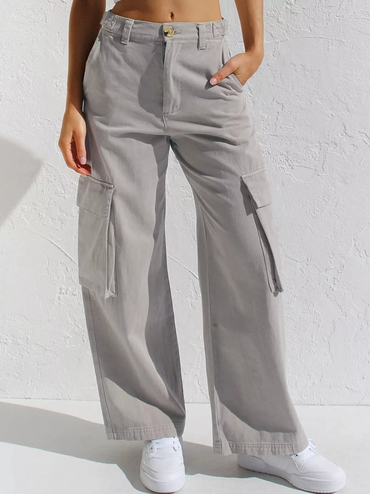 High-Waisted Wide Leg Cargo Jeans - Effortless Style & Comfort — view 20