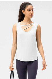 Cutout Reversible Active Tank: Versatile Comfort for Every Workout — view 9