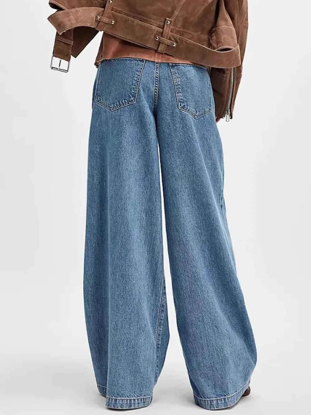 Wide Leg Jeans with Pockets for Effortless Style — view 2