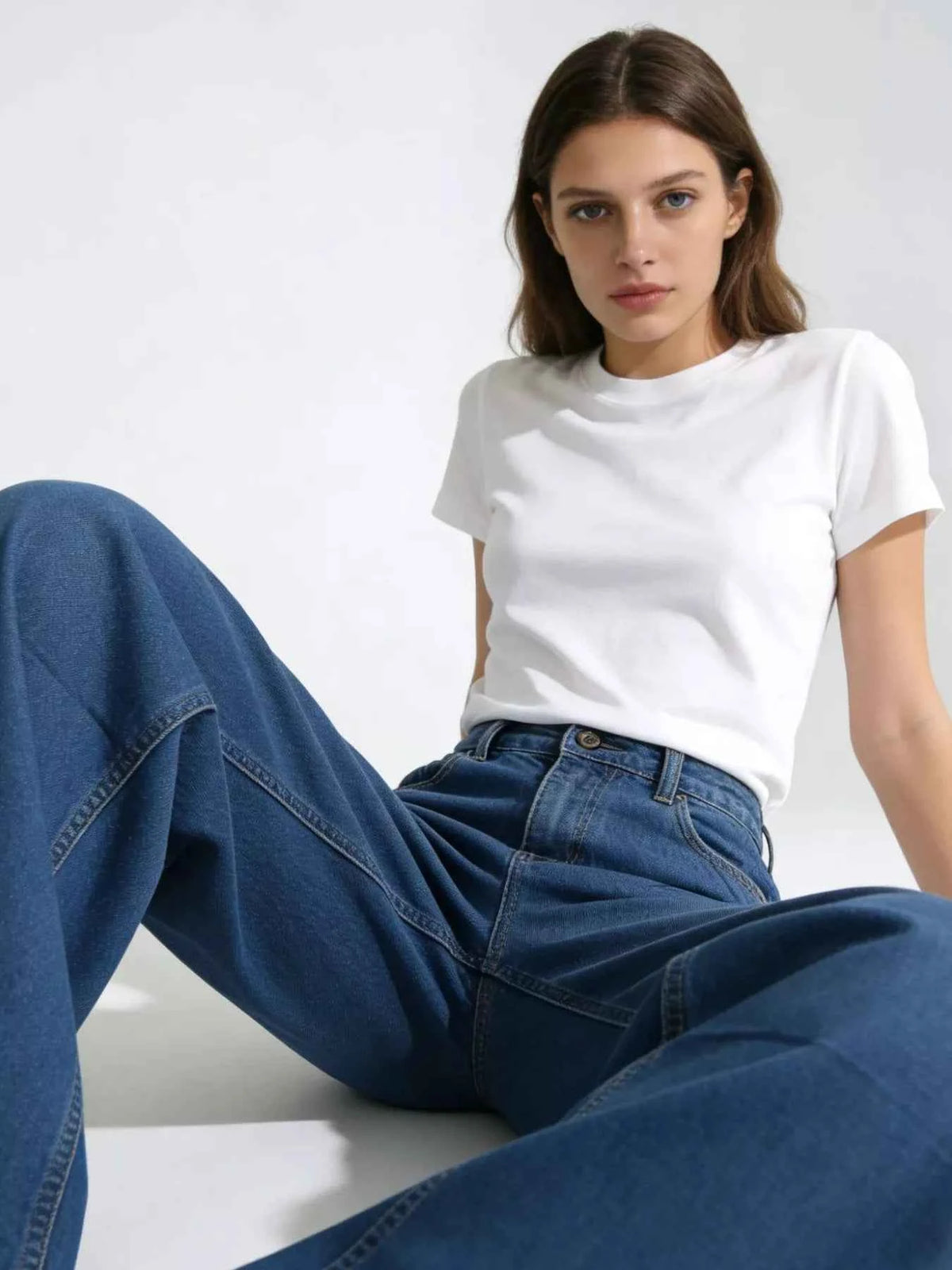Wide Leg Washed Jeans - Effortless Style and Comfort — view 3