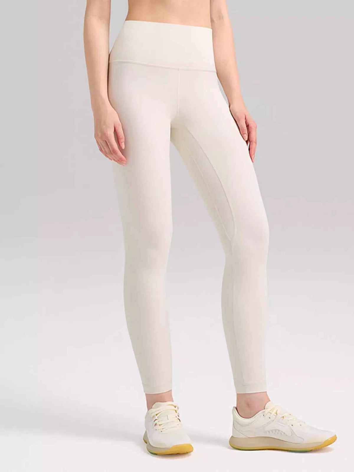 High-Waisted Seamless Active Leggings for Ultimate Comfort — view 1