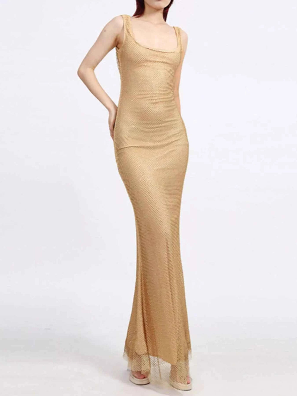 Backless Scoop Neck Maxi Dress