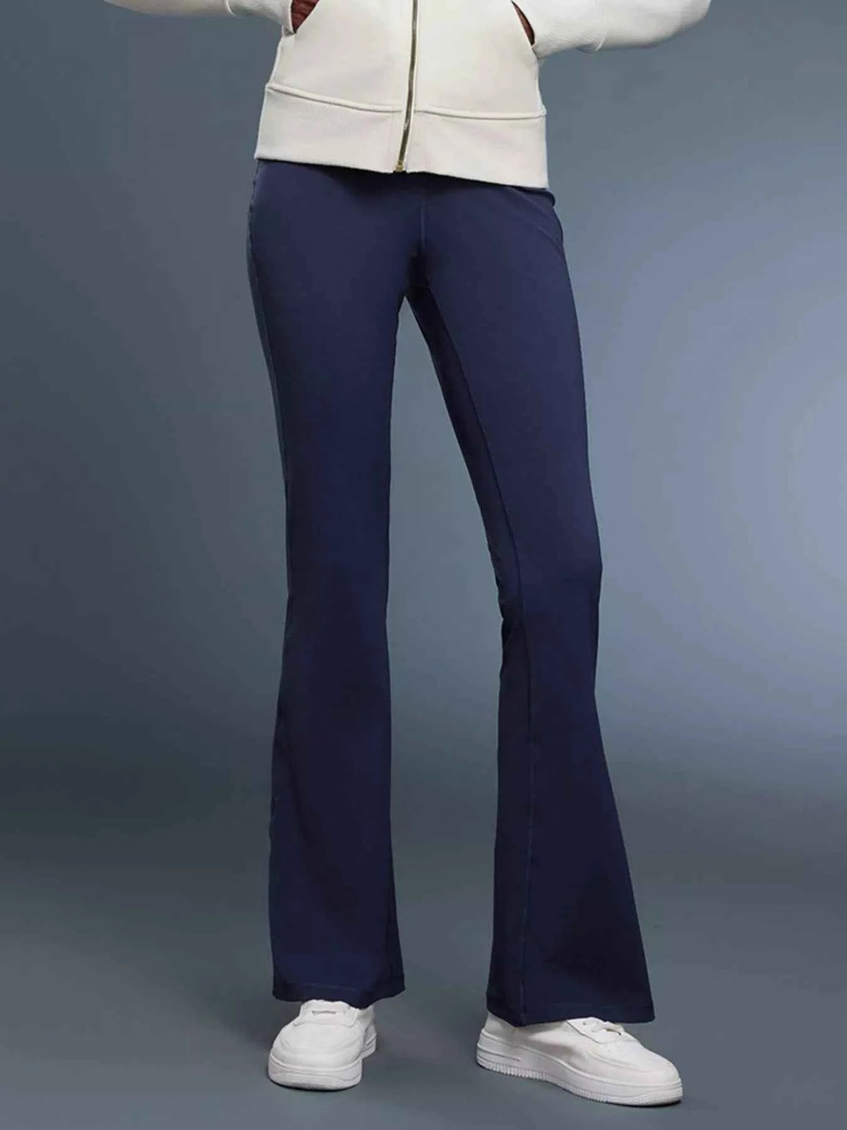 High-Waisted Flare Active Pants - Elevate Your Activewear Game — view 4