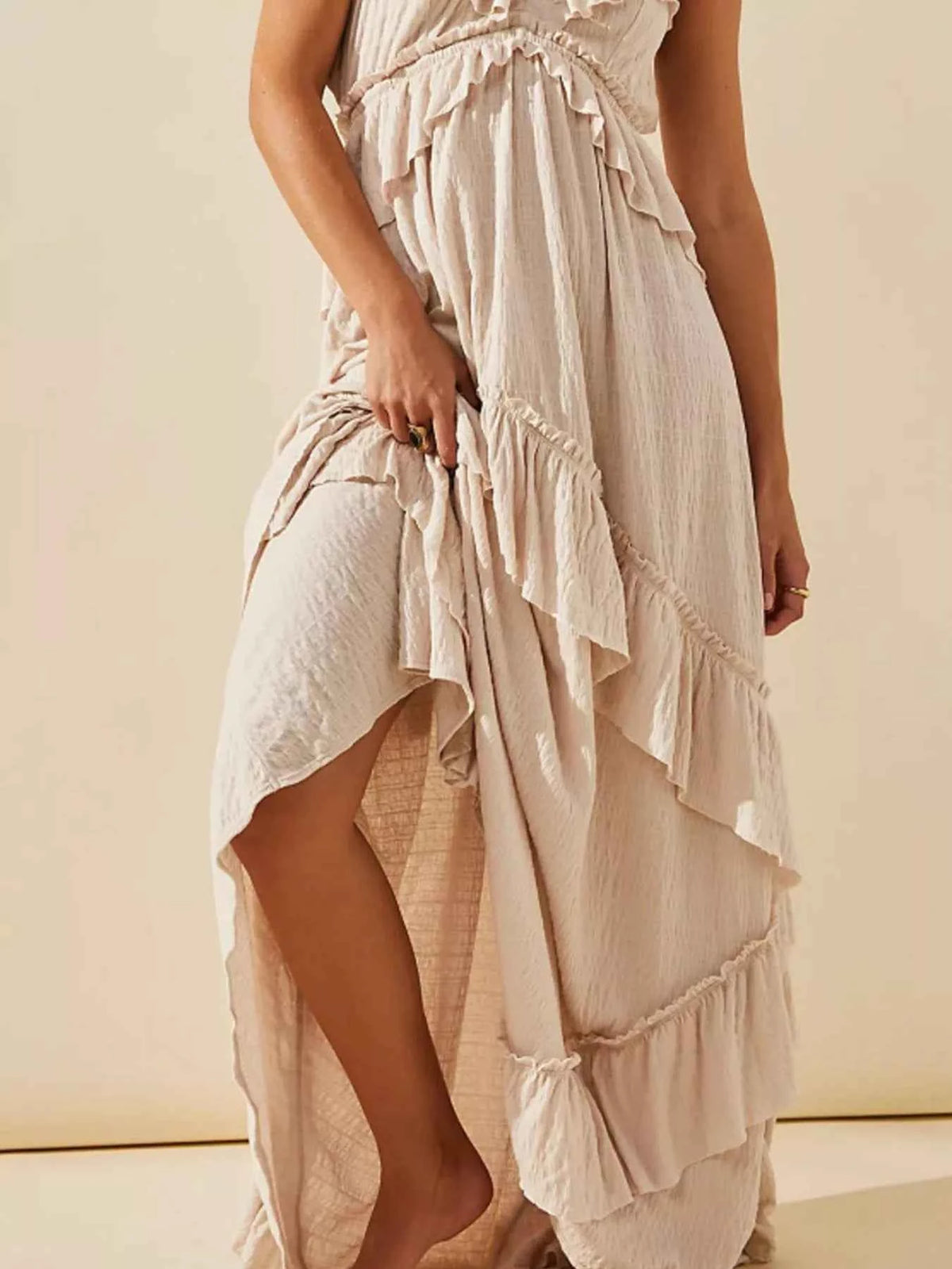 Chic Ruffled Halter Neck Maxi Dress for Effortless Style — view 15