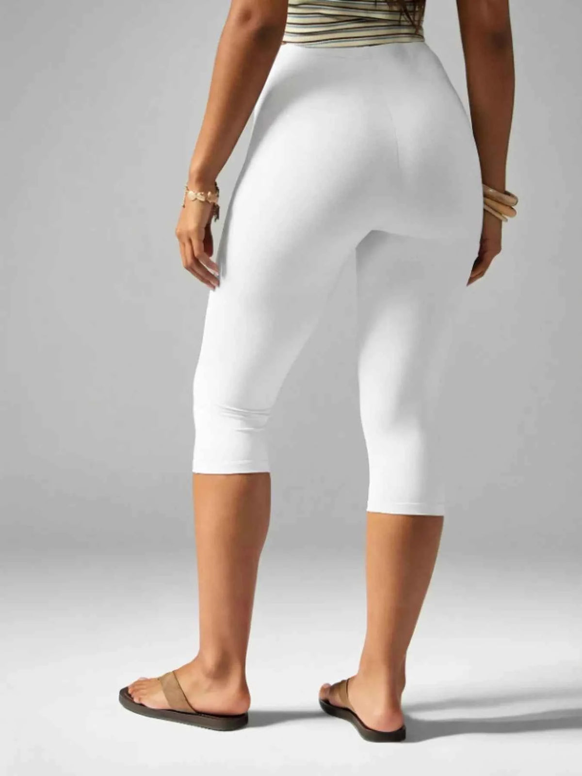 High-Waisted Active Capri Leggings for Ultimate Comfort and Style — view 7
