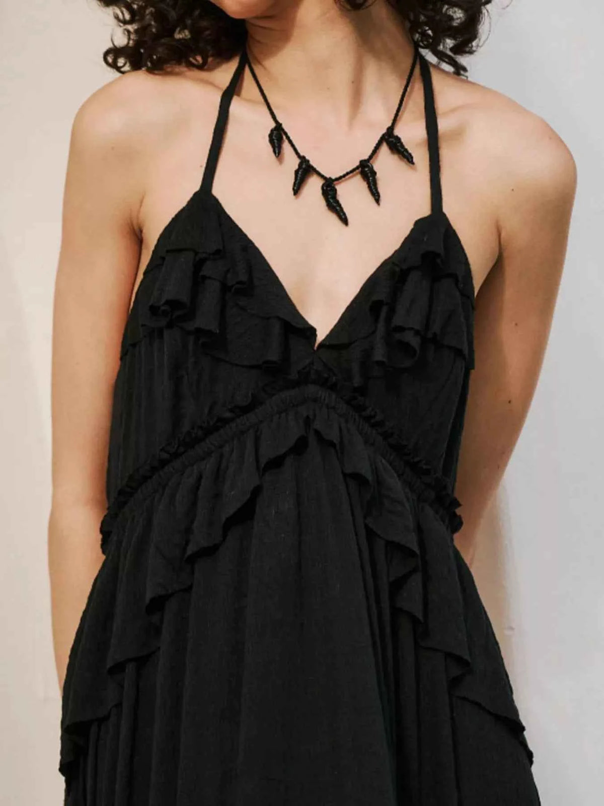 Chic Ruffled Halter Neck Maxi Dress for Effortless Style — view 12